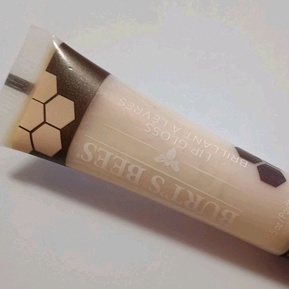 ๐น 3/$12 Burt's Bees 100% Natural Origin Moisturizing Lip Gloss, 008 Iced Glaze - Picture 5 of 5